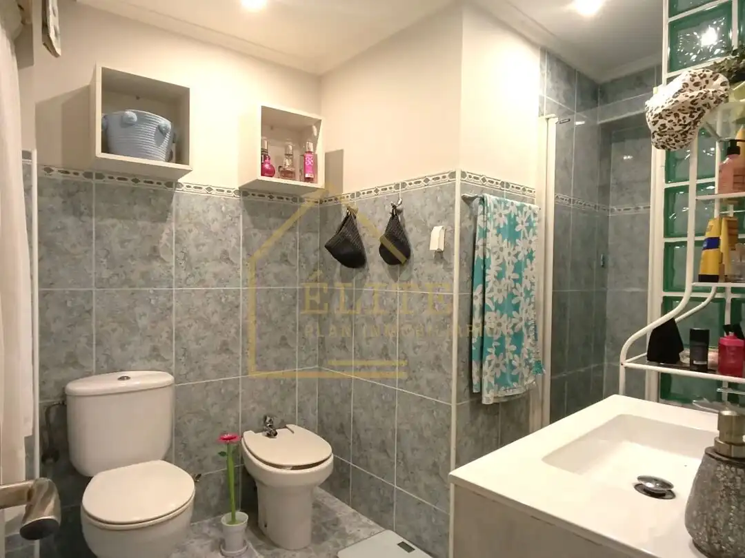 Baño de Piso en venta en Santurtzi  con Calefacción, Amueblado y Balcón