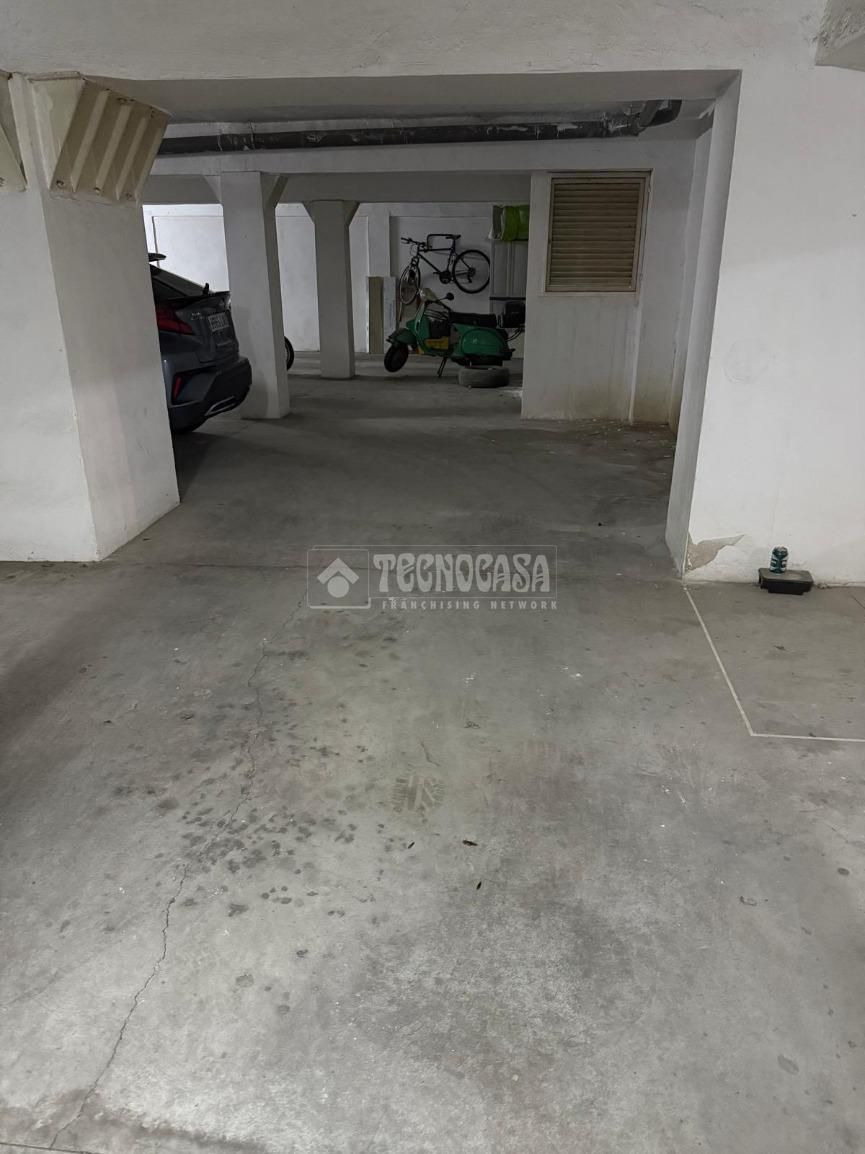 Garage for sale in  Almería Capital