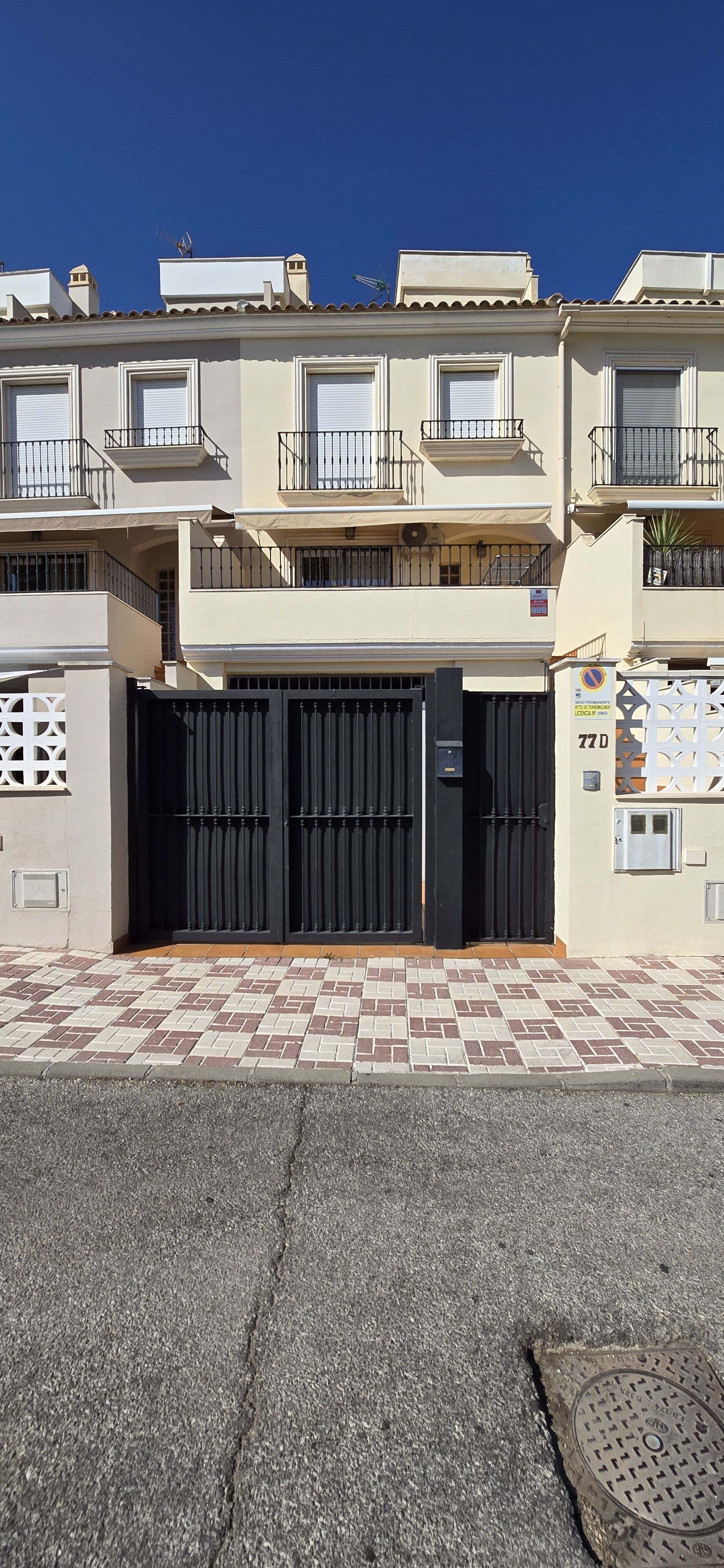 Exterior view of Single-family semi-detached for sale in Torremolinos  with Air Conditioner, Terrace and Storage room
