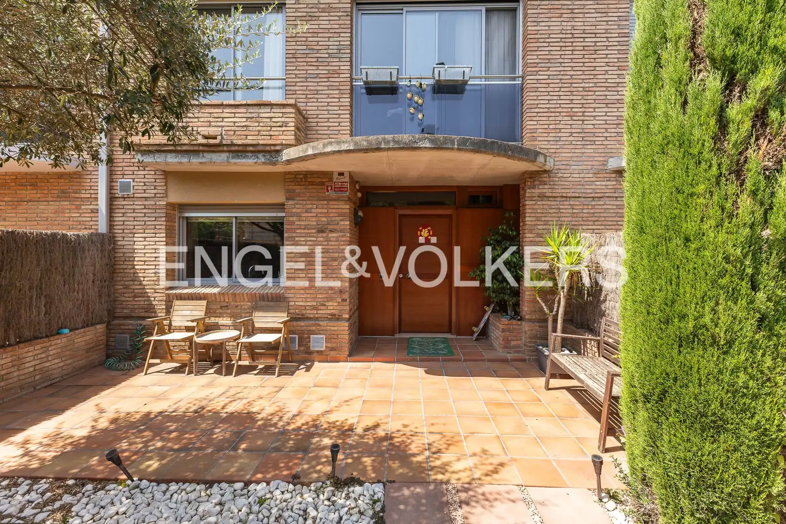 Vista exterior de Casa adosada en venta en Cabrils con Calefacción, Jardín privado y Terraza