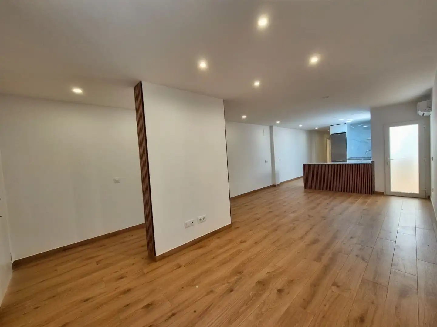 Piso en venta en La Pobla de Vallbona con Aire acondicionado y Terraza