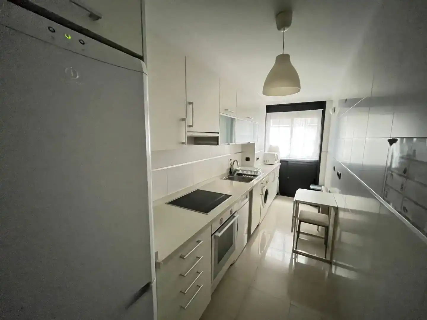 Cocina de Piso de alquiler en Vigo  con Parquet, Trastero y Amueblado
