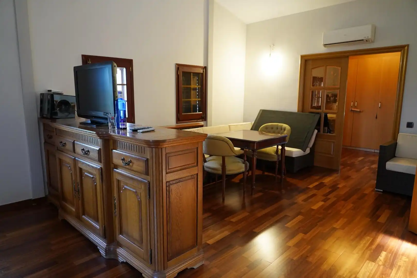 Wohnzimmer von Country house zum Verkauf in Granollers mit Klimaanlage, Privatgarten und Terrasse