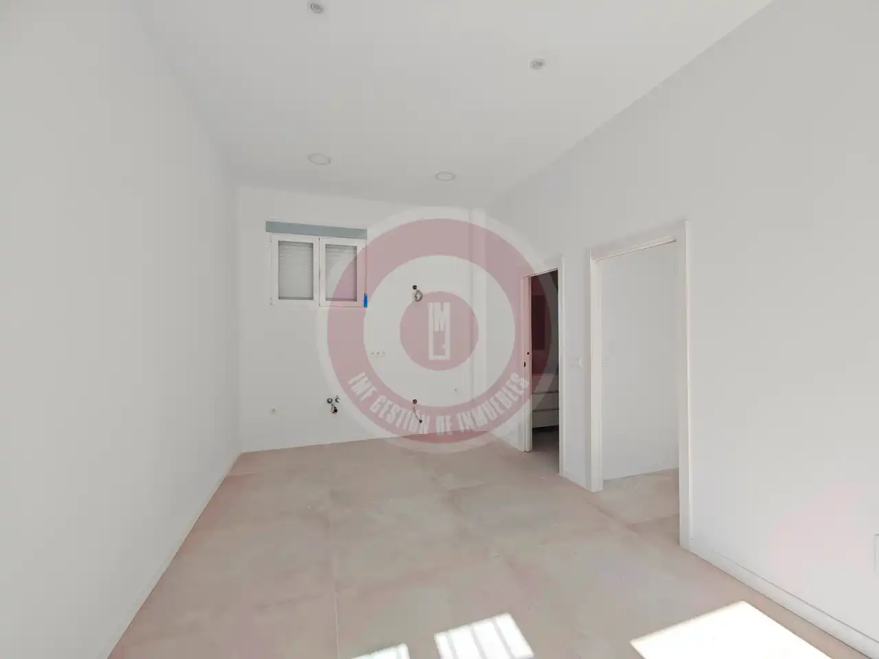 Locale commerciale in vendita a Calle Cruz Verde 55B, imagen 3