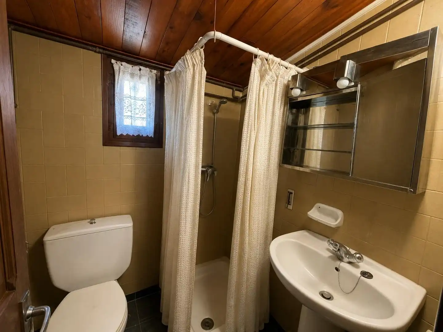 Baño de Finca rústica en venta en Ripoll