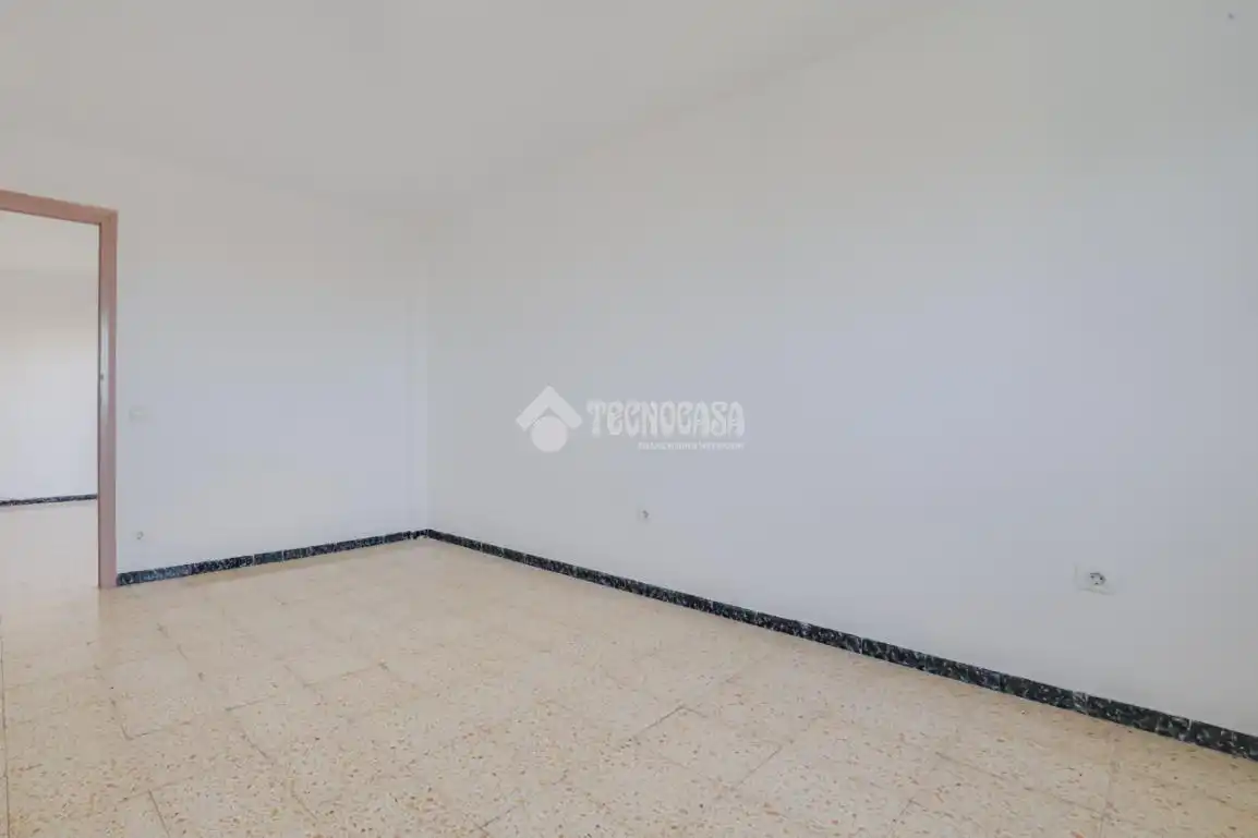 Flat with terrace for sale in Centre - Sant Josep - Sanfeliu, imagen 2