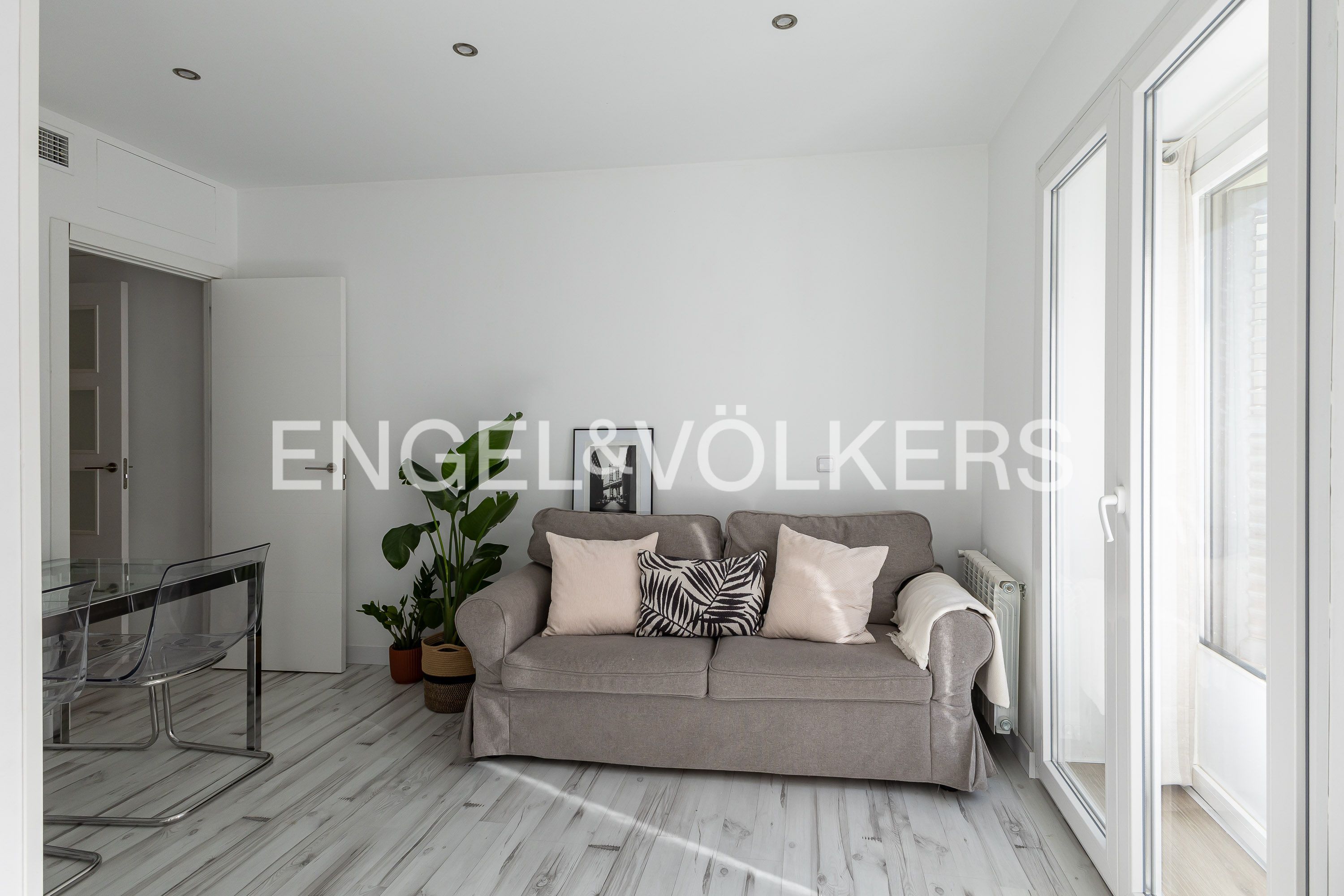 Living room of Apartment to rent in  Madrid Capital  with Air Conditioner, Heating and Furnished