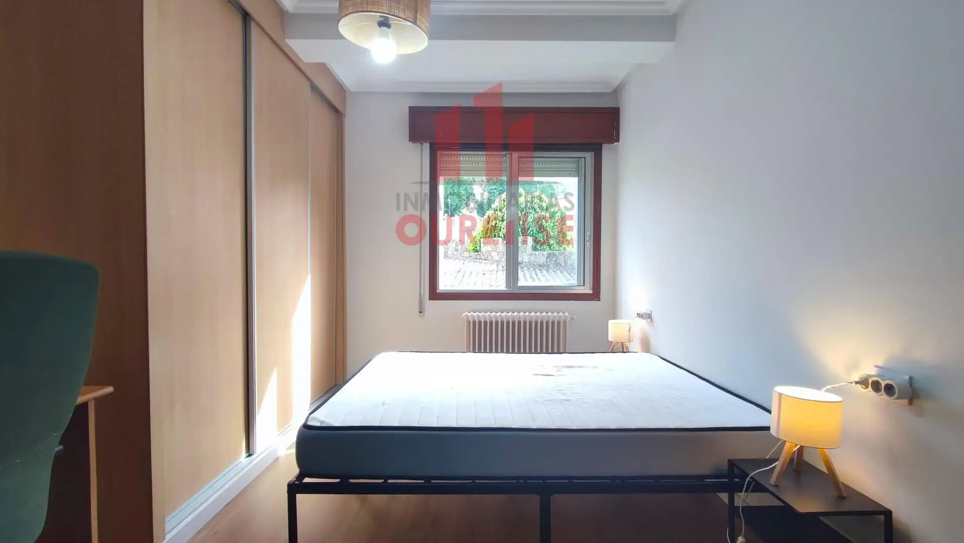 Habitación de Piso de alquiler en Ourense Capital  con Amueblado