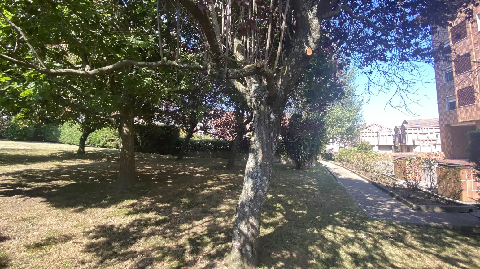 Wohnung zum Verkauf in Santander mit Heizung, Privatgarten und Terrasse