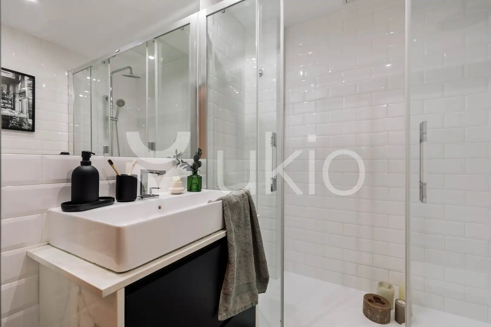 Bathroom of Apartments for rent in Barcelona  with Air Conditioner, Heating and Terrace