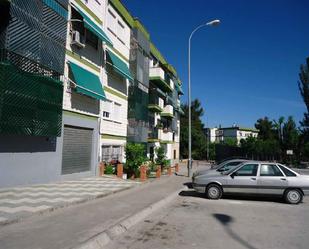 Exterior view of Flat for sale in  Granada Capital