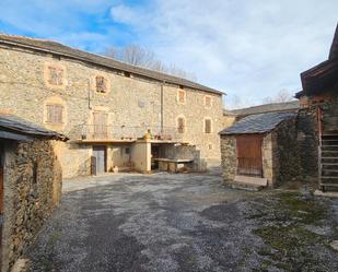 Vista exterior de Casa o xalet en venda en Llívia amb Calefacció, Jardí privat i Parquet