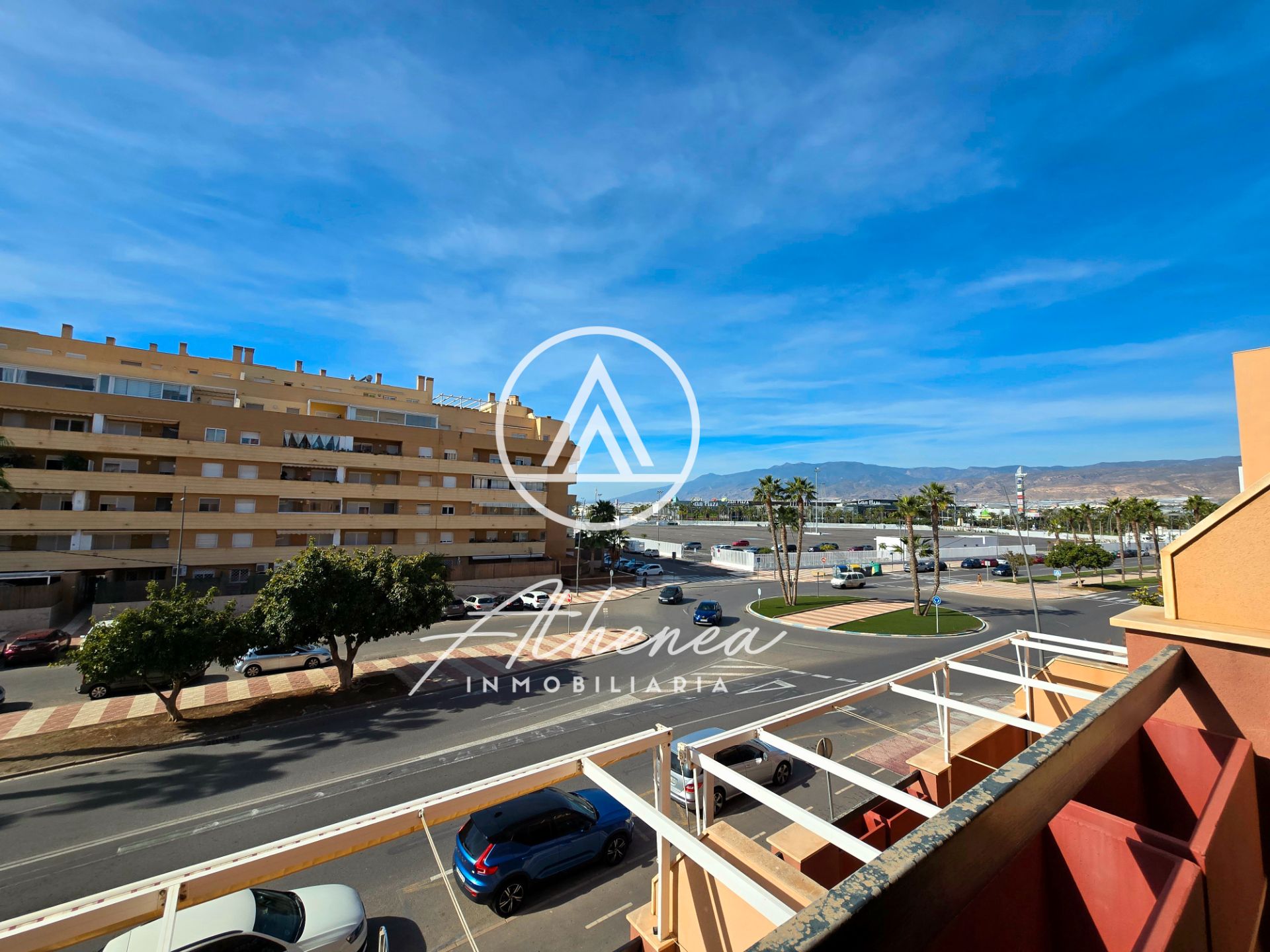 Vista exterior de Pis en venda en Roquetas de Mar amb Aire condicionat, Calefacció i Forn