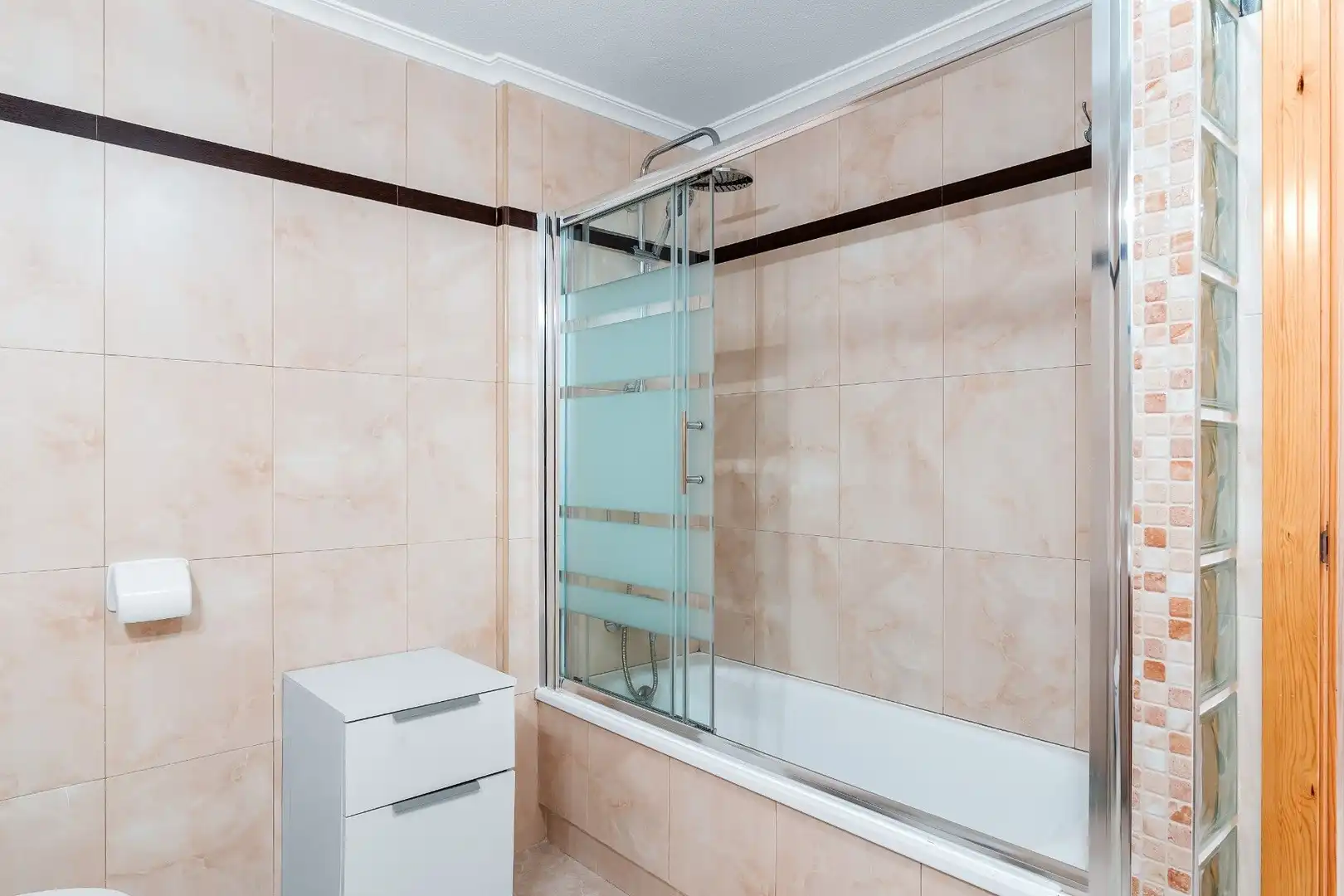 Apartamento con piscina en venta en Calle del Pavo Real, imagen 23