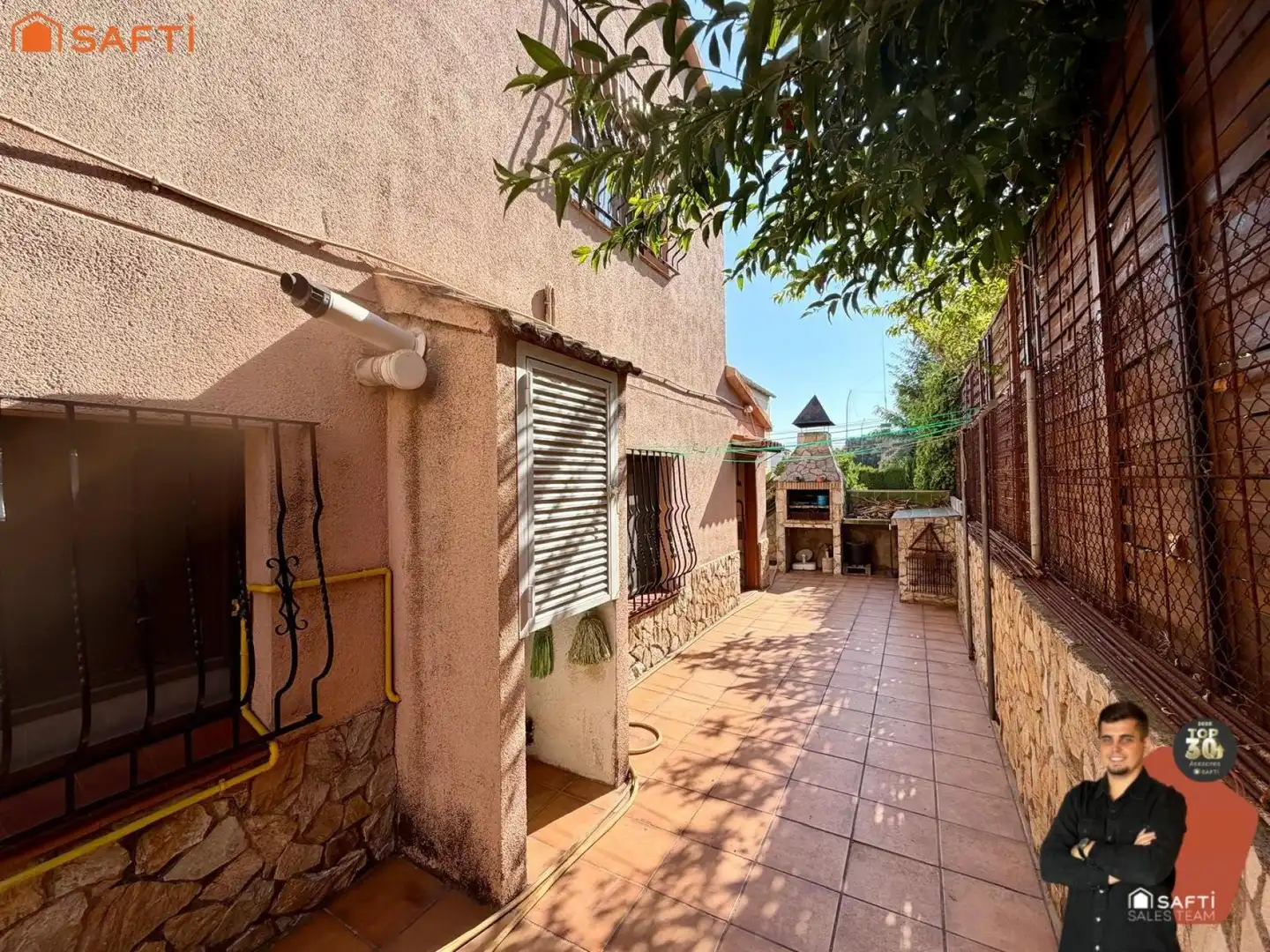 Vista exterior de Casa o chalet en venta en Pineda de Mar con Terraza y Balcón