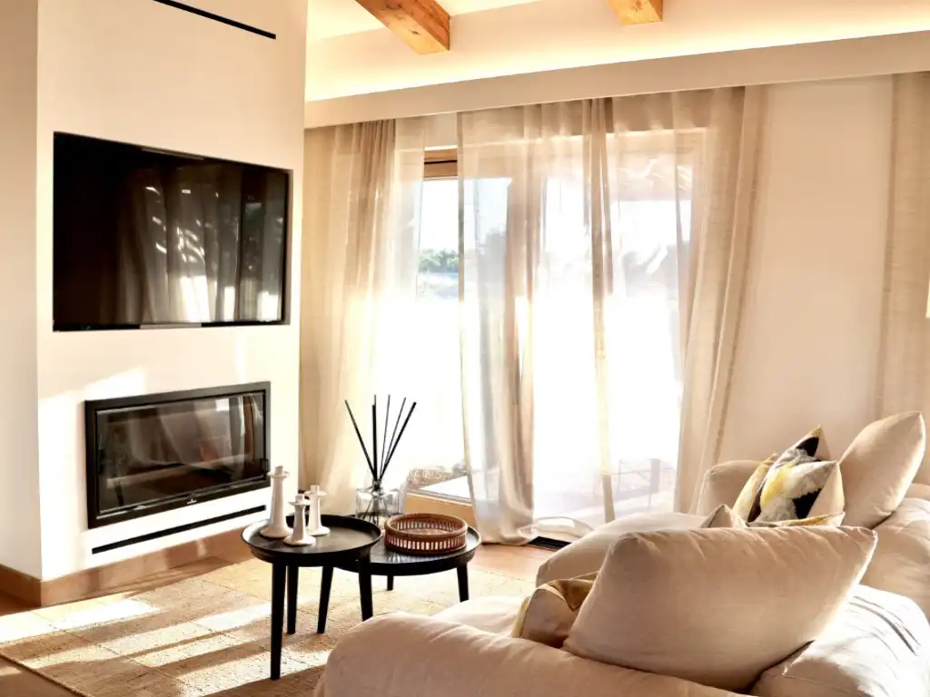 Sala d'estar de Finca rústica en venda en Capdepera amb Jardí privat, Piscina i Forn
