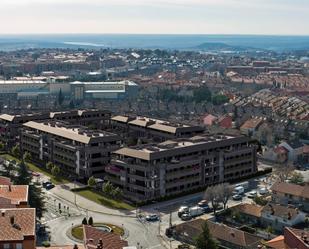 Vista exterior de Pis en venda en Colmenar Viejo amb Aire condicionat i Terrassa