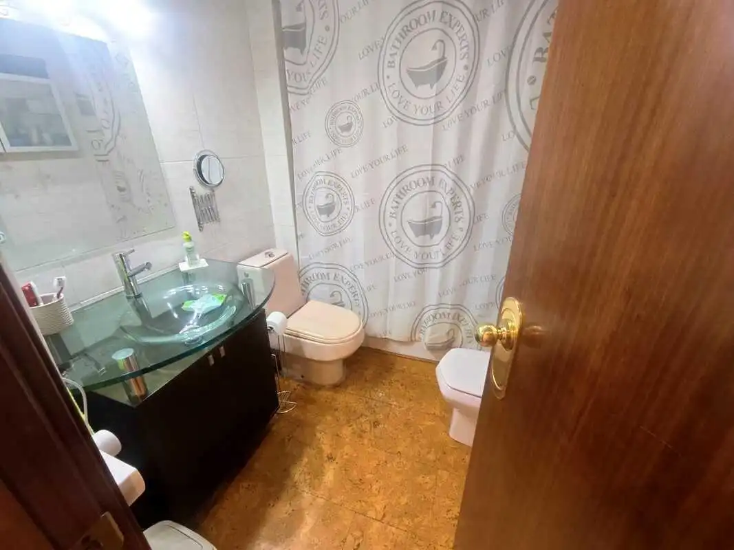 Bathroom of Flat for sale in Utebo  with Air Conditioner, Heating and Balcony
