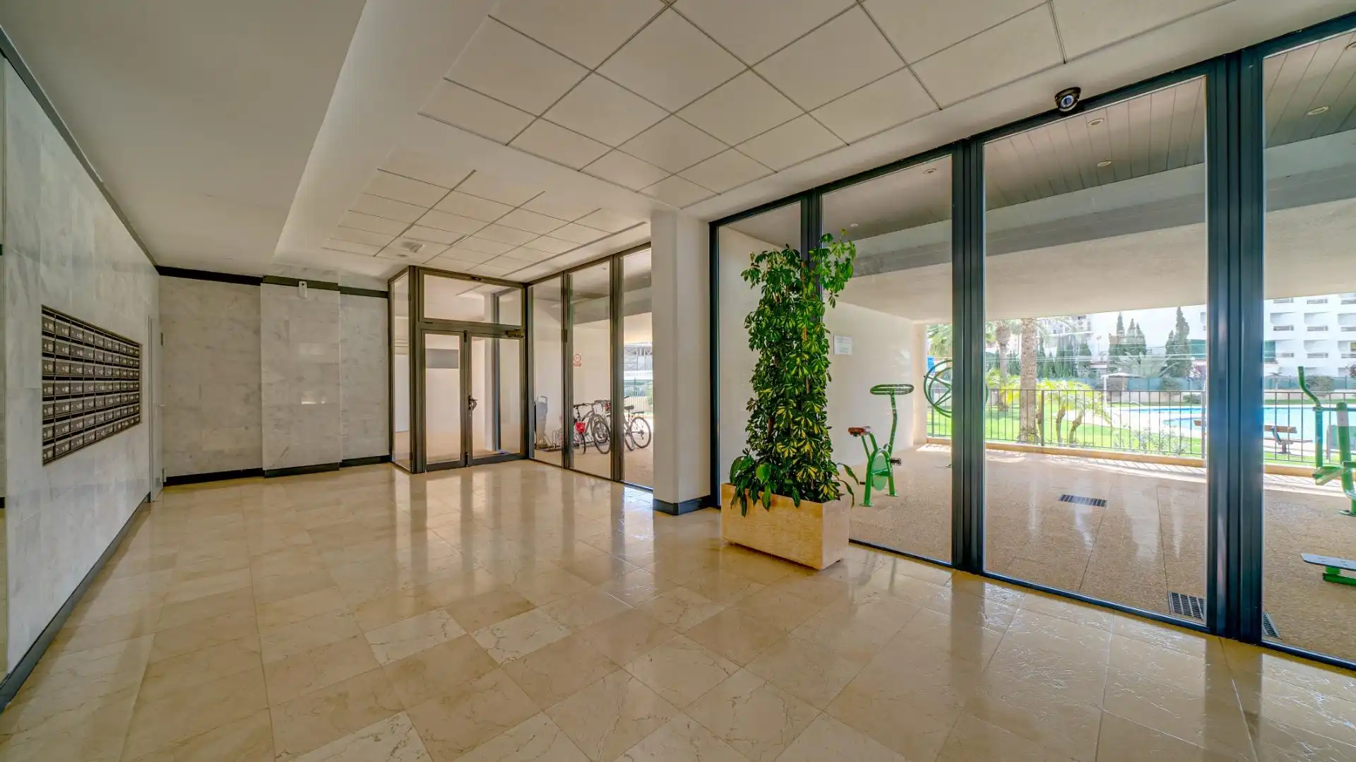 Apartament amb terrassa en venda a Avenida DERRAMADOR, imagen 43