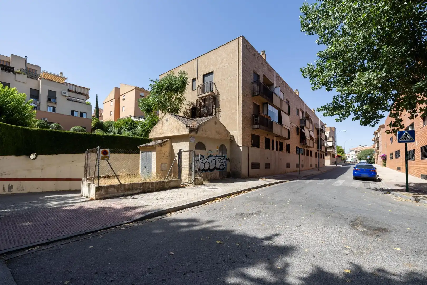 Vista exterior de Piso en venta en Granada