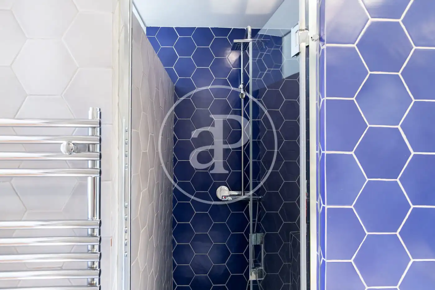 Bathroom of Detached homes for sale in Barcelona  with Air Conditioner, Heating and Private garden