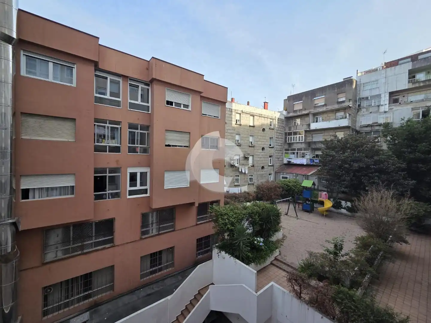 Vista exterior de Pis de lloguer en Vigo  amb Calefacció