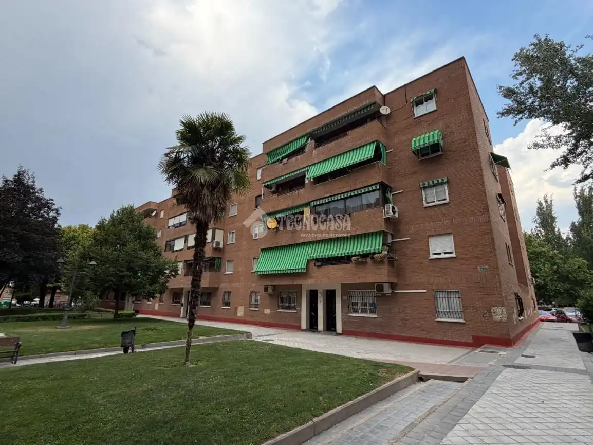 Vista exterior de Piso en venta en Arganda del Rey