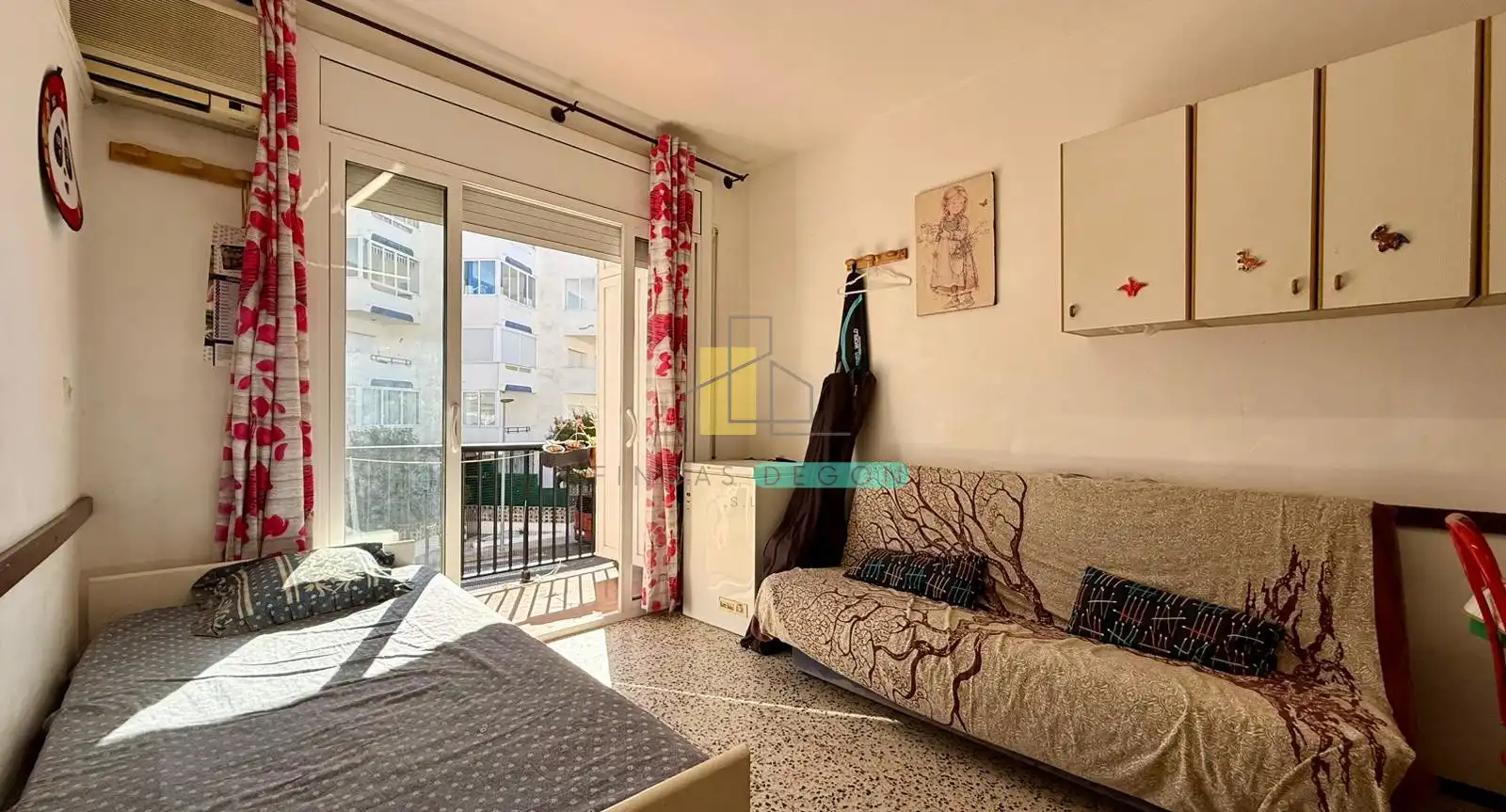 Habitación de Apartamento en venta en Roses con Calefacción, Horno y Microondas