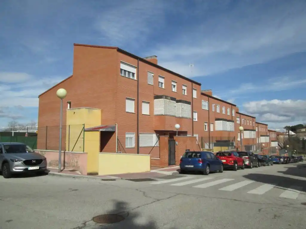 Einzelparkplatz mit Aufzug zum Verkauf in Calle Félix María Samaniego 1
