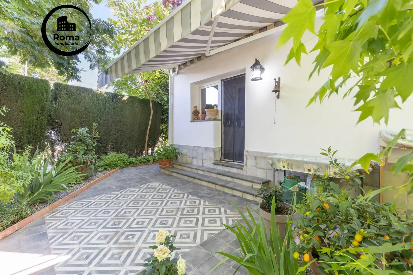 Jardín de Casa o chalet en venta en Albolote con Aire acondicionado, Calefacción y Jardín privado
