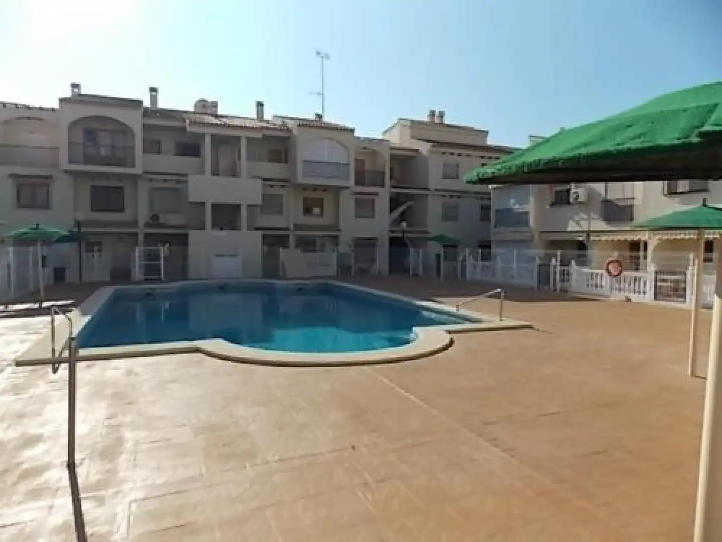 Piscina de Apartamento de alquiler en Mazarrón con Aire acondicionado, Calefacción y Terraza