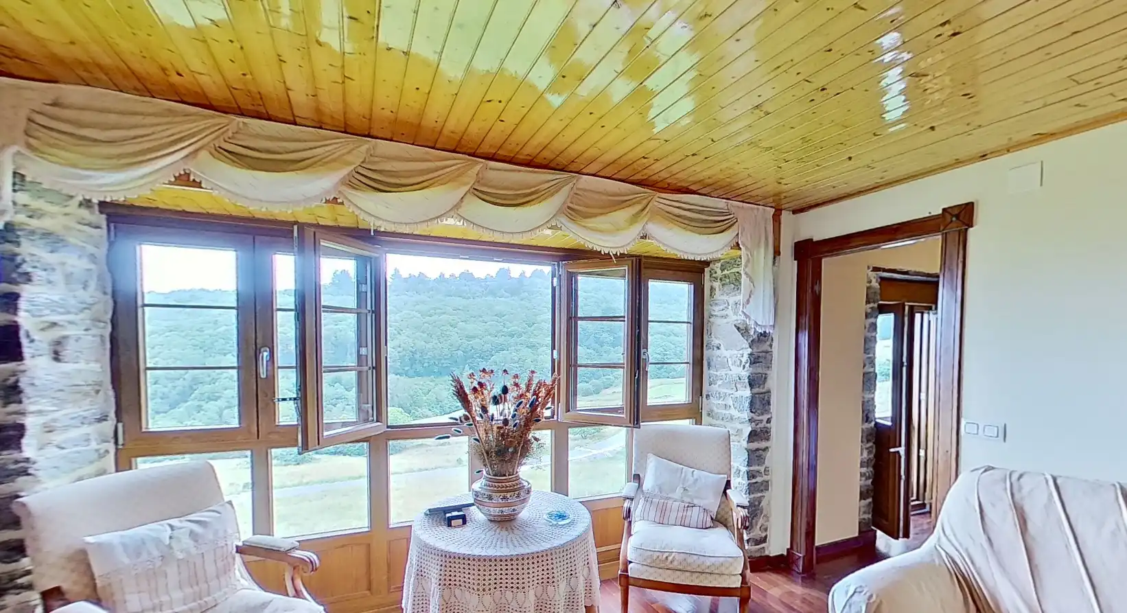 Comedor de Finca rústica en venta en Tineo con Jardín privado, Parquet y Terraza