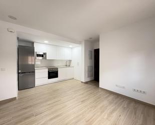 Cuina de Planta baixa de lloguer en Daganzo de Arriba amb Aire condicionat
