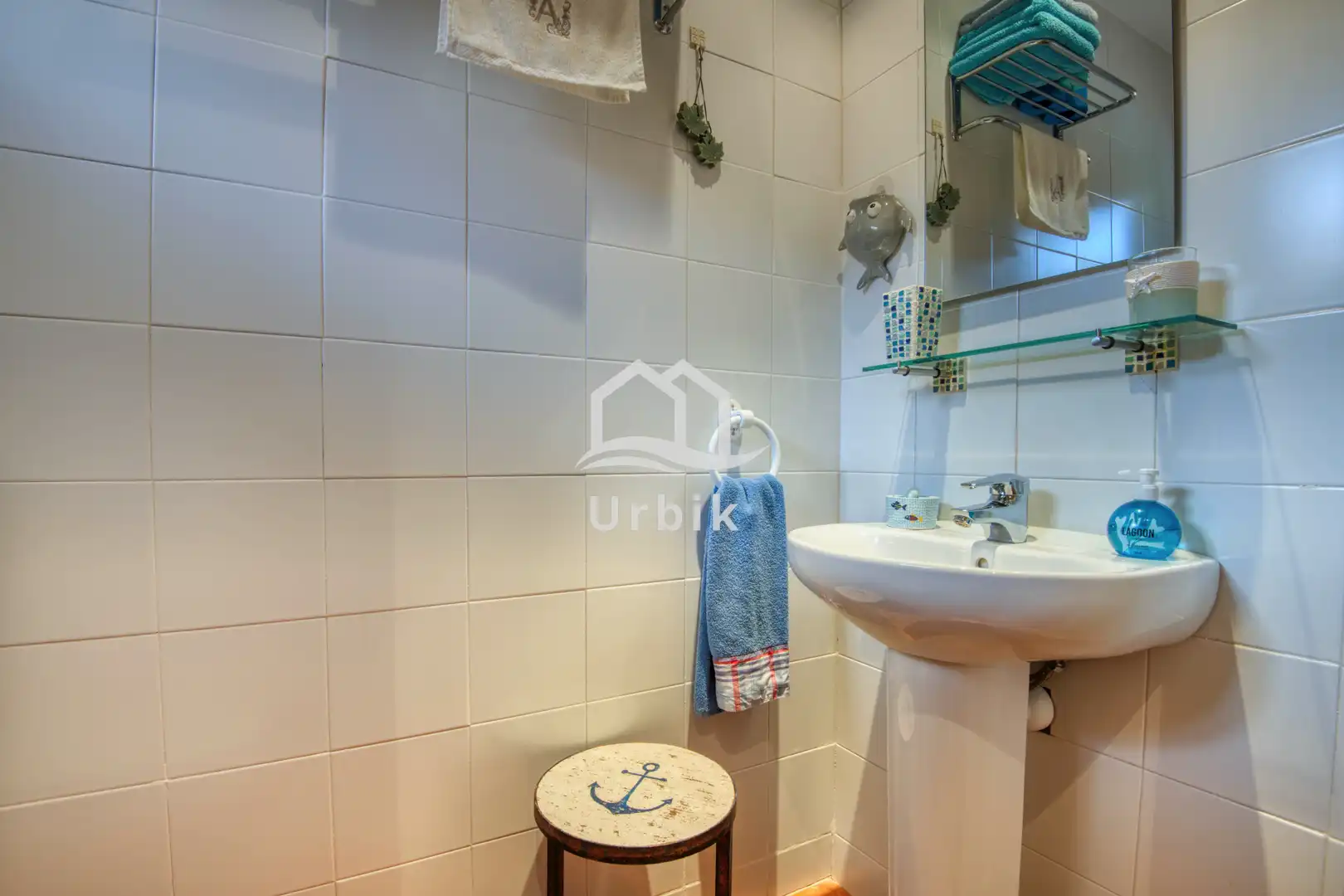Baño de Casa adosada en venta en Castell d'Aro, Platja d'Aro i s'Agaró con Aire acondicionado, Calefacción y Jardín privado