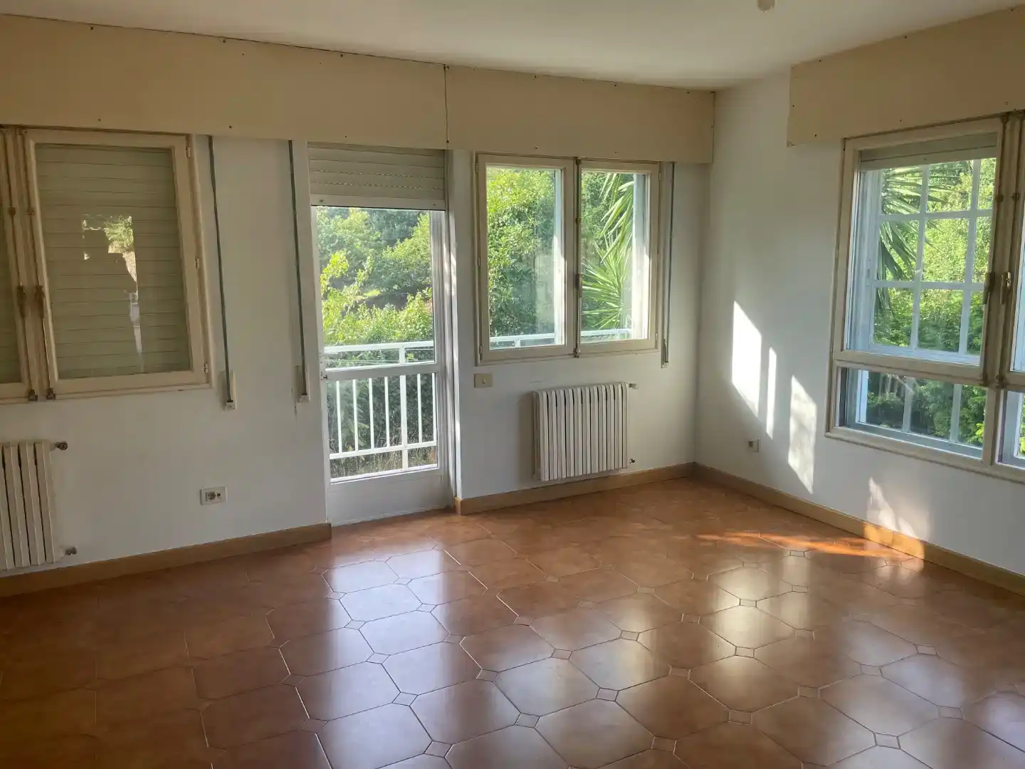 Sala de estar de Casa adosada en venta en Ames con Jardín privado, Parquet y Trastero