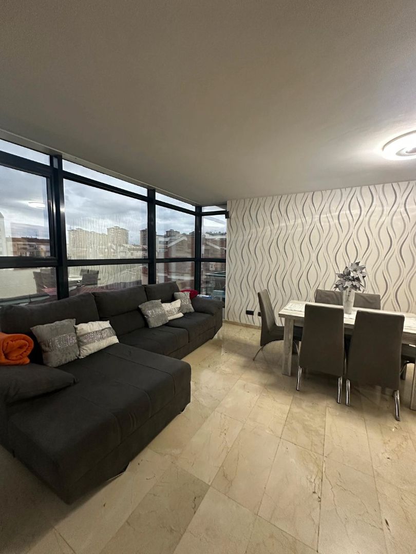 Living room of Flat for sale in Manresa  with Air Conditioner, Heating and Parquet flooring