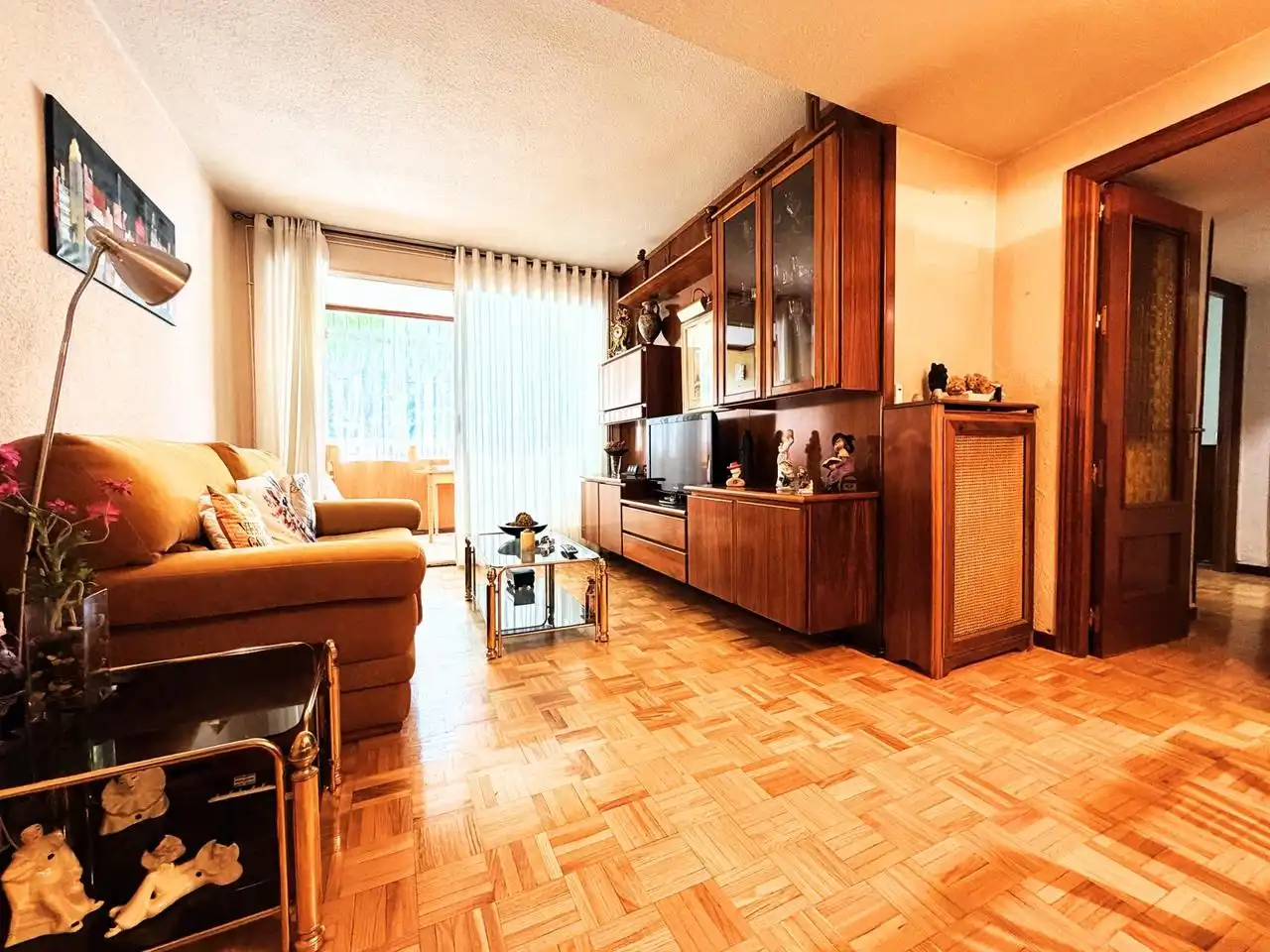 Sala d'estar de Planta baixa en venda en Madrid amb Calefacció i Terrassa