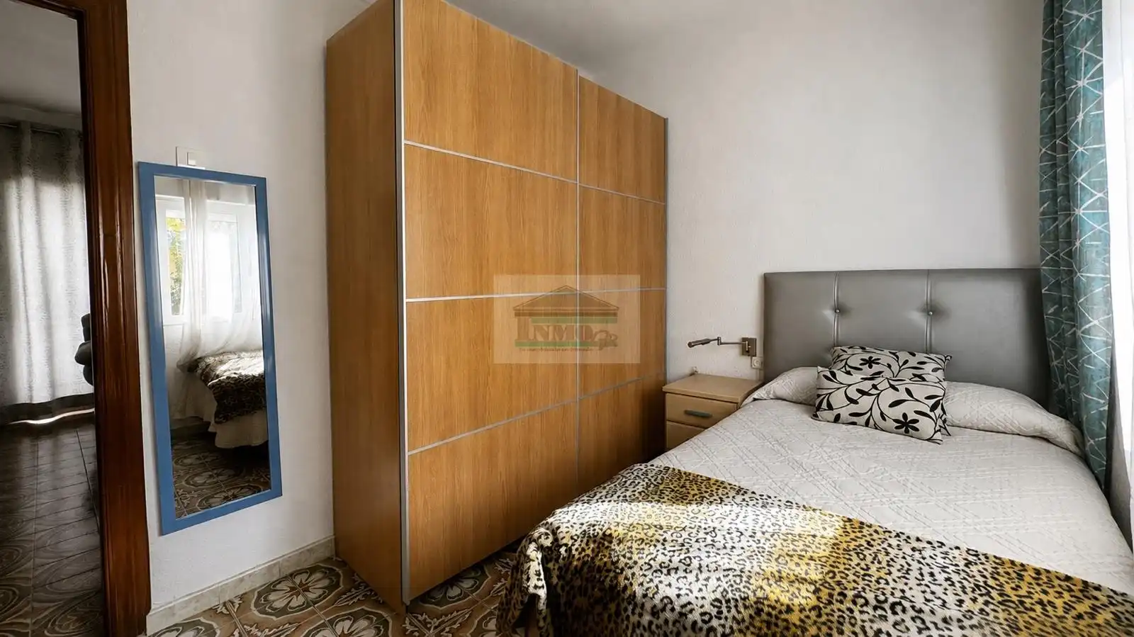 Bedroom of Flat for rent in Granada  with Air Conditioner, Furnished and Balcony