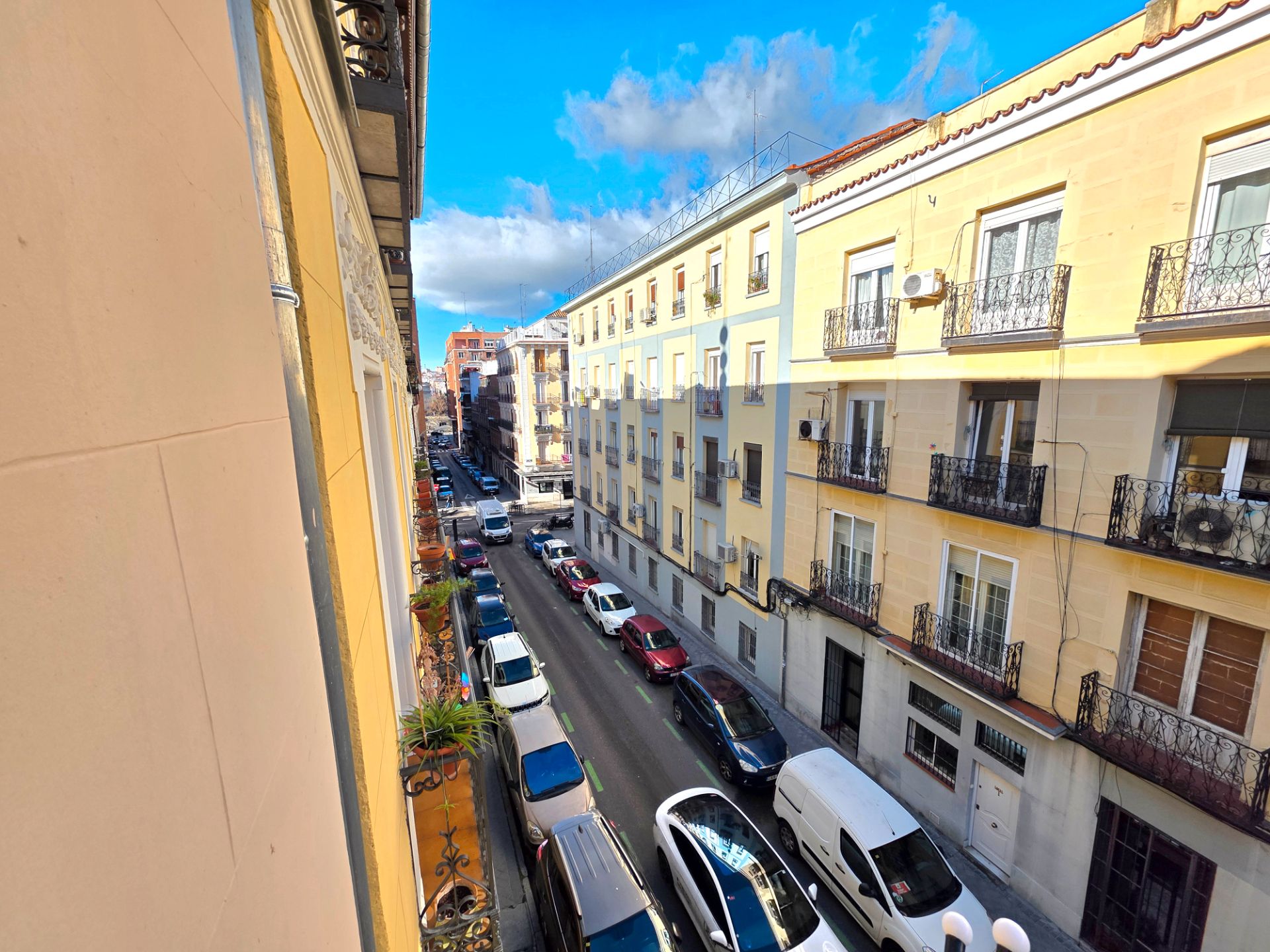 Exterior view of Flat for sale in  Madrid Capital  with Air Conditioner, Heating and Balcony