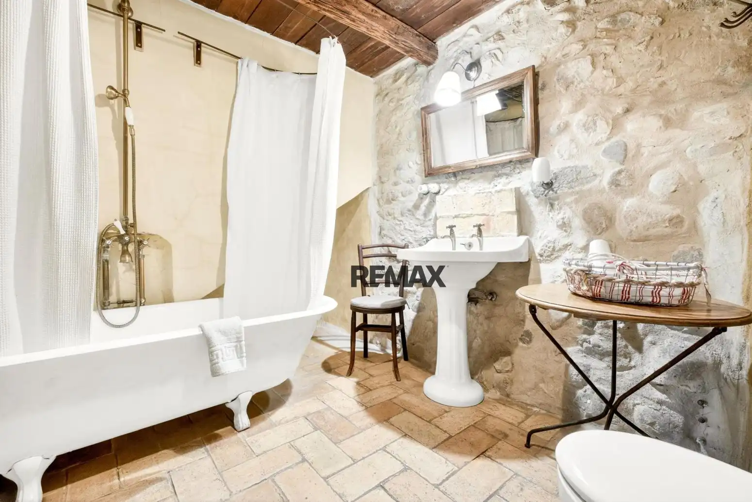 Badezimmer von Haus oder Chalet zum Verkauf in Esponellà mit Heizung, Privatgarten und Terrasse