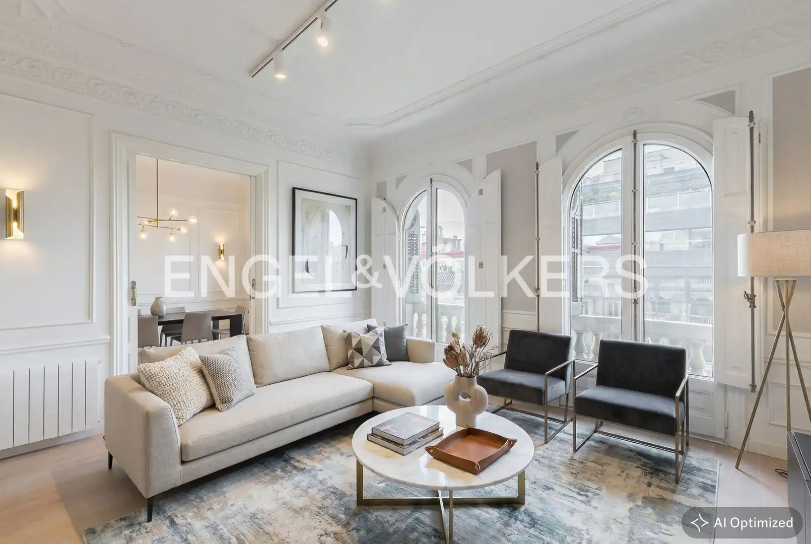 Piso con terraza en venta en Eixample