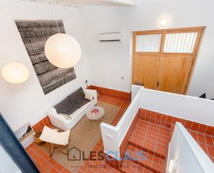 Exterior view of House or chalet for sale in  Barcelona Capital  with Air Conditioner, Heating and Parquet flooring