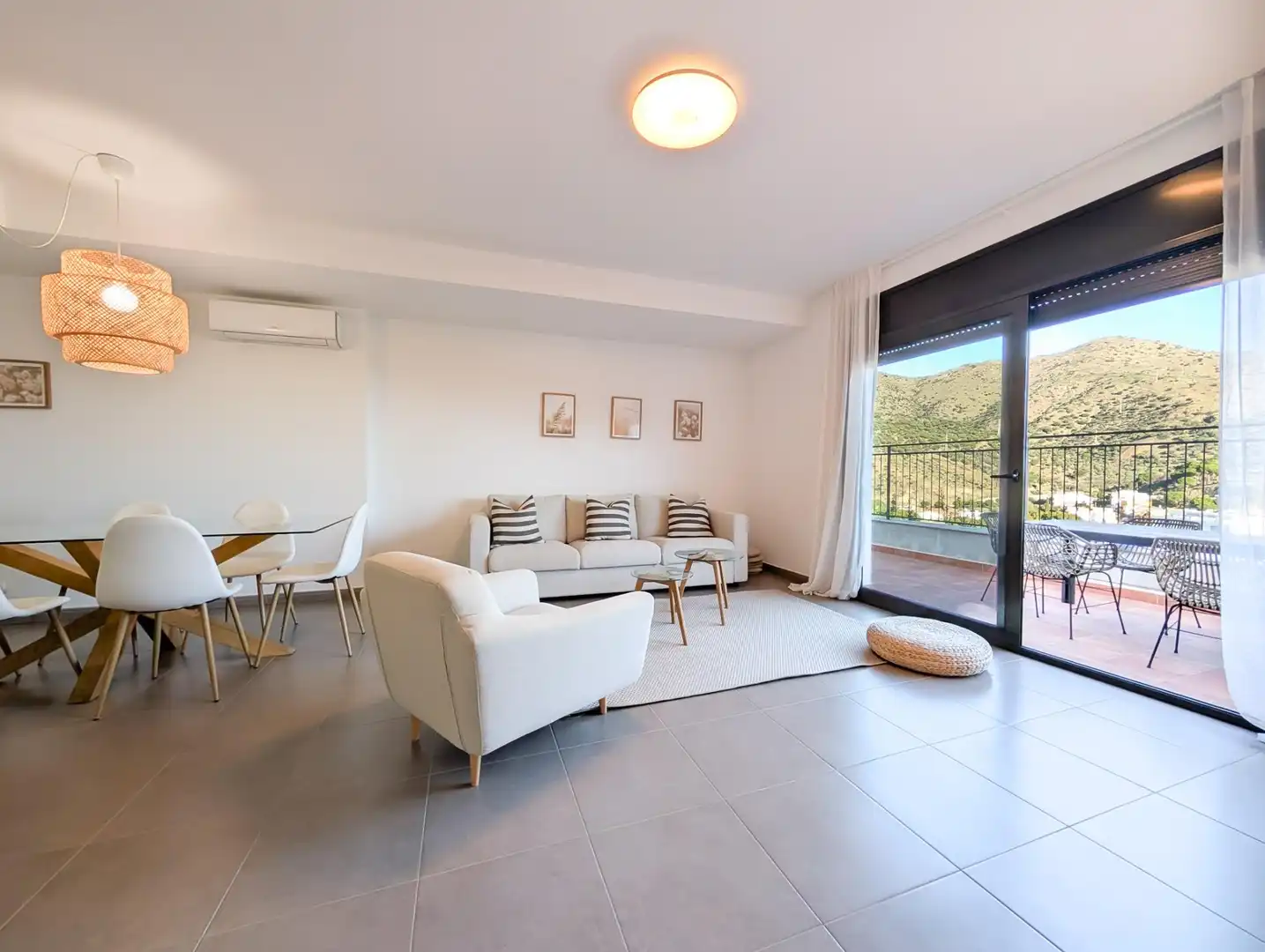 Sala de estar de Casa o chalet en venta en Colera con Aire acondicionado, Calefacción y Terraza