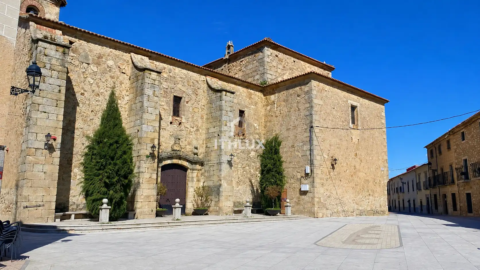 Außenansicht von Einfamilien-Reihenhaus zum Verkauf in Torremocha mit Klimaanlage, Heizung und Terrasse