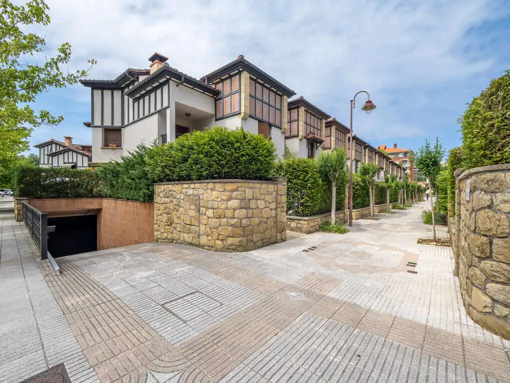 Exterior view of Detached homes for sale in Zarautz  with Heating, Private garden and Terrace