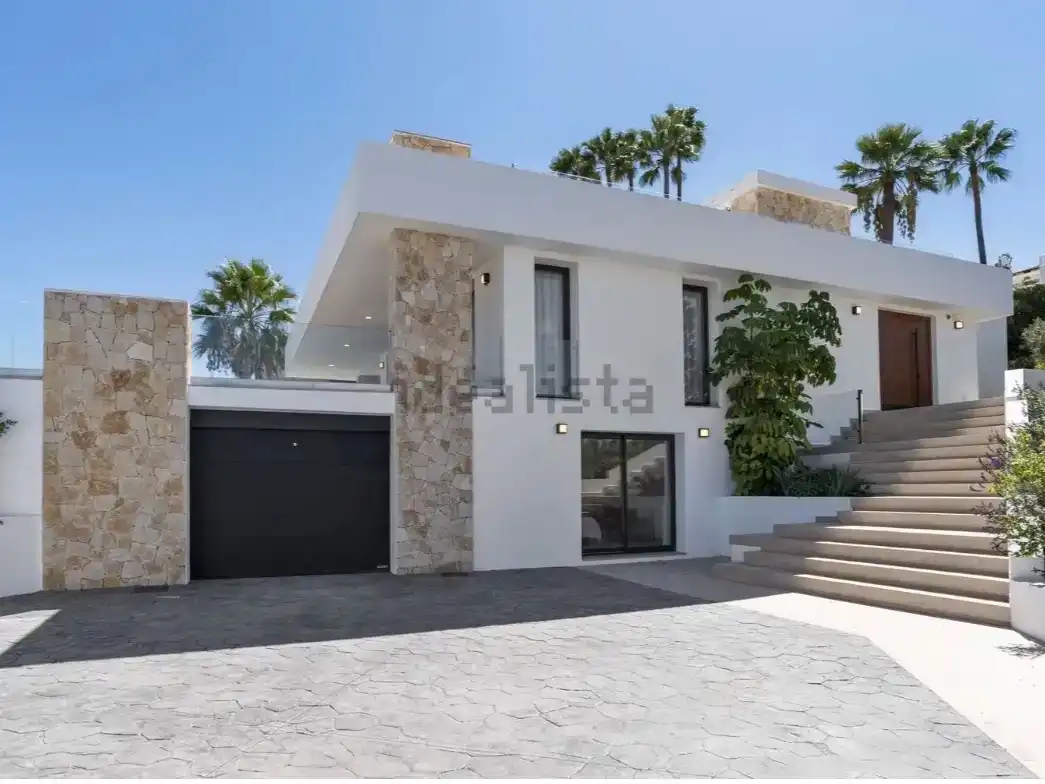Vista exterior de Piso en venta en Vilanova i la Geltrú con Aire acondicionado, Piscina y Balcón