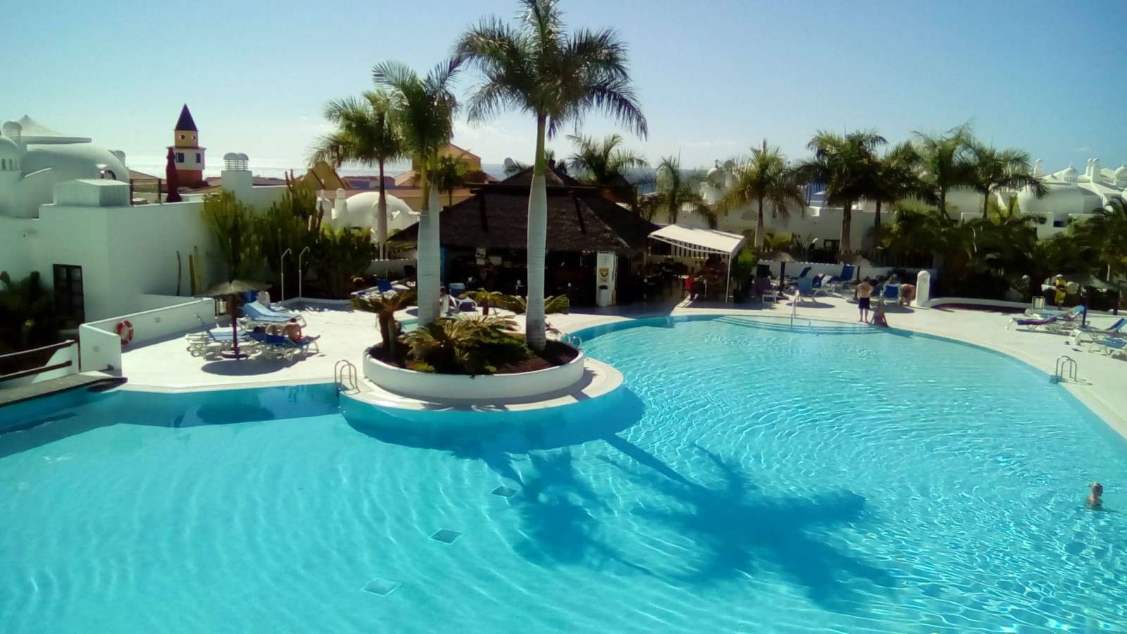 Piscina de Apartament per a compartir en Adeje amb Aire condicionat i Terrassa