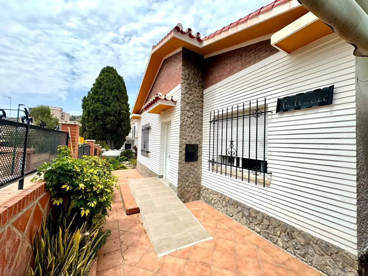 Vista exterior de Casa o chalet en venta en Málaga con Aire acondicionado, Jardín privado y Terraza
