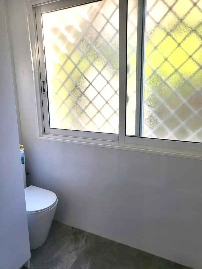 Baño de Dúplex en venta en Rincón de la Victoria con Aire acondicionado, Terraza y Trastero