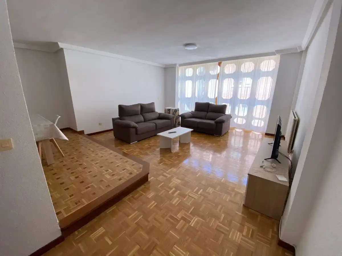 Wohnzimmer von Wohnung zur Miete in Palencia mit Klimaanlage, Heizung und Möbliert
